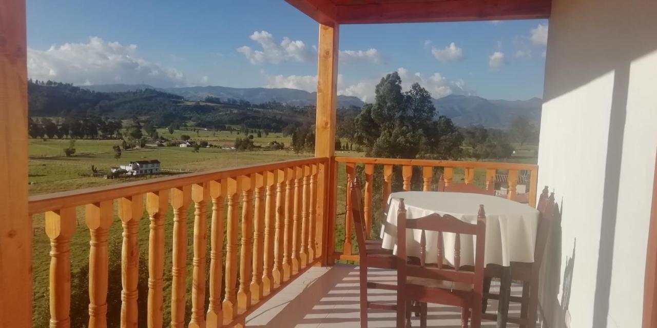 Hotel El Cangrejo パイパ エクステリア 写真